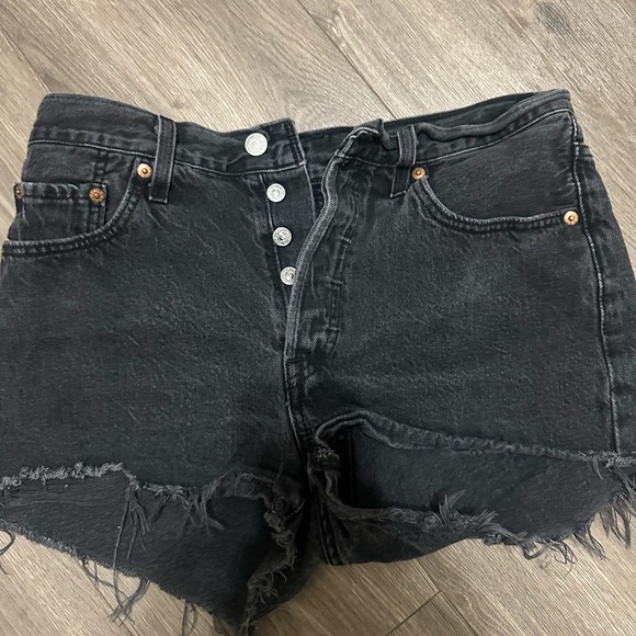 Used - Picture 2 of 3